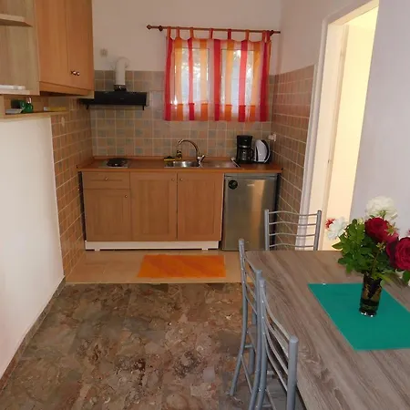 Evgenios Apartman
