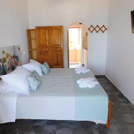 Evgenios Апартаменты Агиос-Георгиос-Пагон